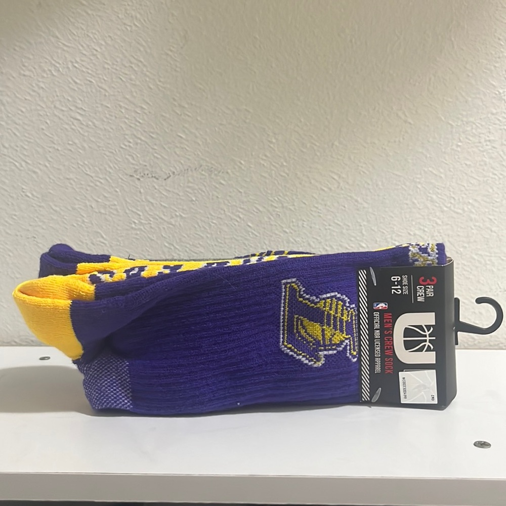NBA lakers size 6-12 crew socks 3 pairs